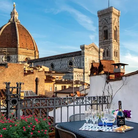 아파트 Borgo San Lorenzo Attico Duomo