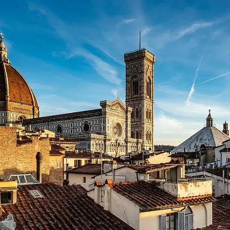 Borgo San Lorenzo Attico Duomo 아파트