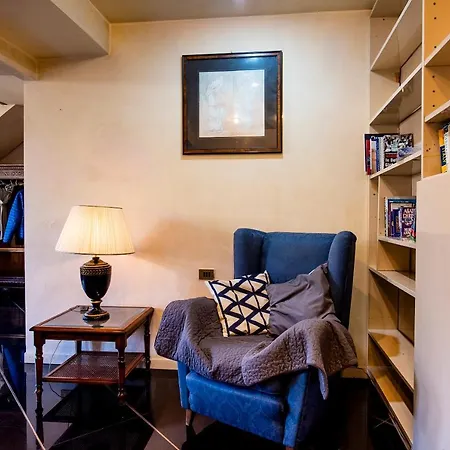 Borgo San Lorenzo Attico Duomo 아파트 *