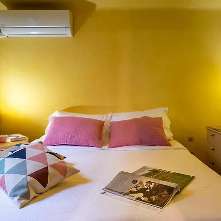 Borgo San Lorenzo Attico Duomo 아파트 피렌체